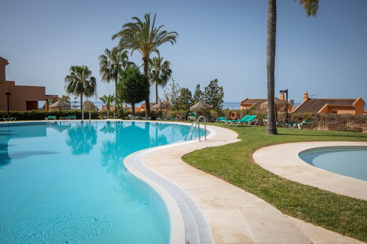1 Marbella Beach Golf Apartment Luaran gambar
