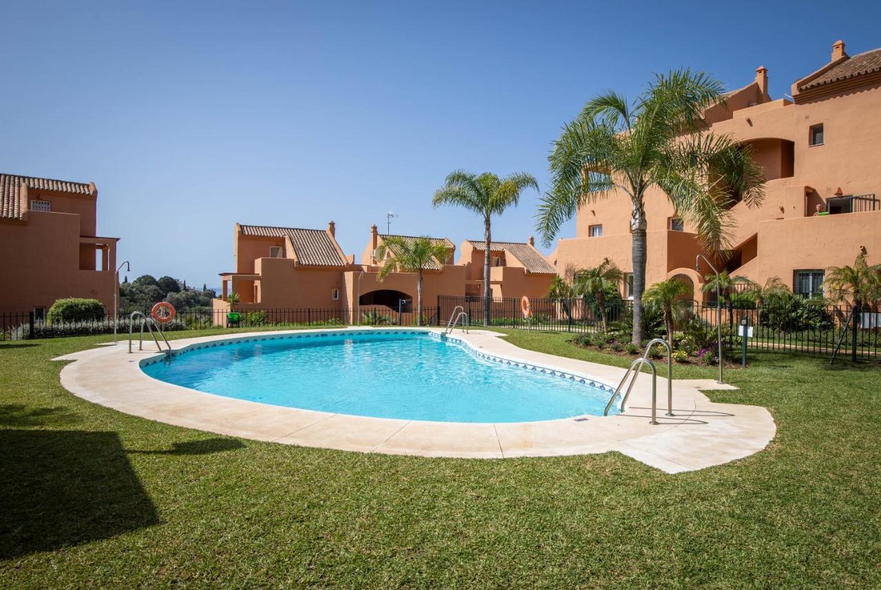 1 Marbella Beach Golf Apartment Luaran gambar
