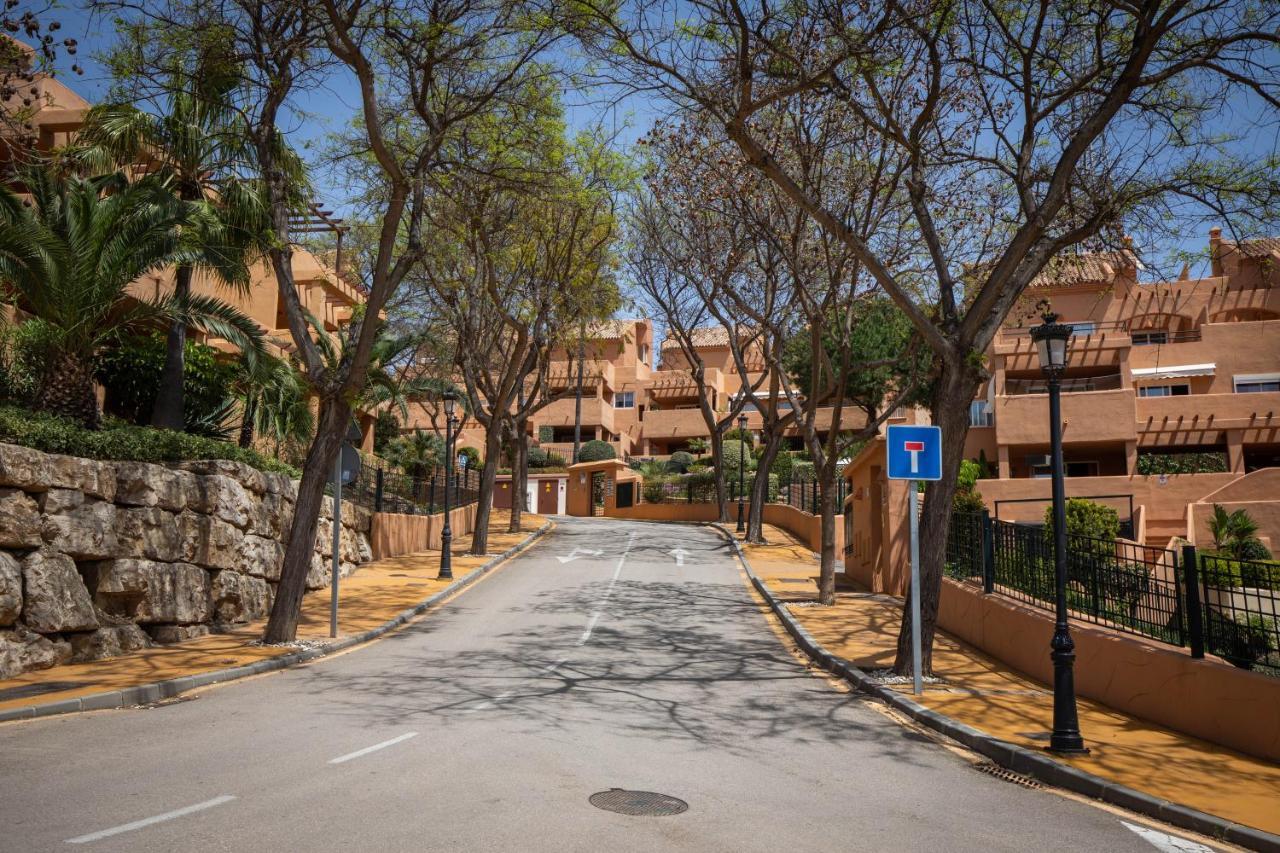 1 Marbella Beach Golf Apartment Luaran gambar